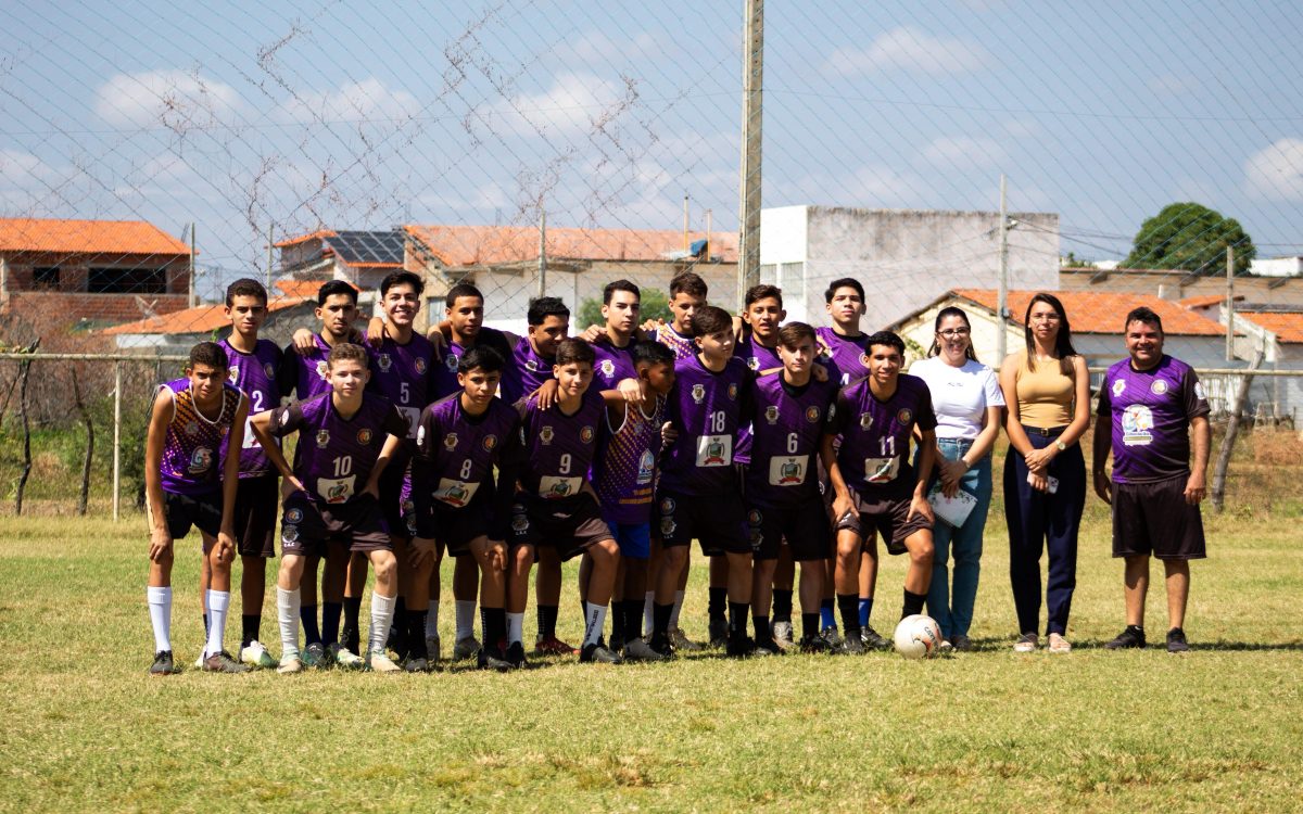 Visita técnica, amistoso e torneio